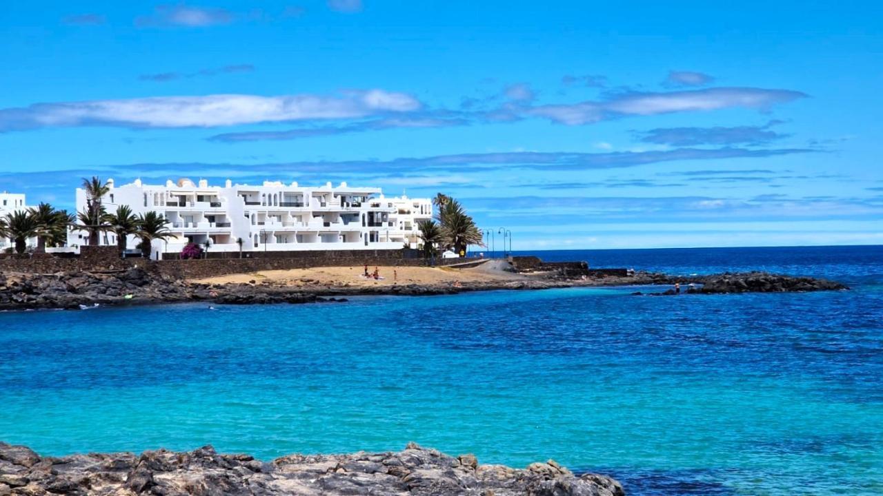Sol Eterno - Luxury Aparmtent With Direct Oceanview And Extra Services Costa Teguise Exterior photo